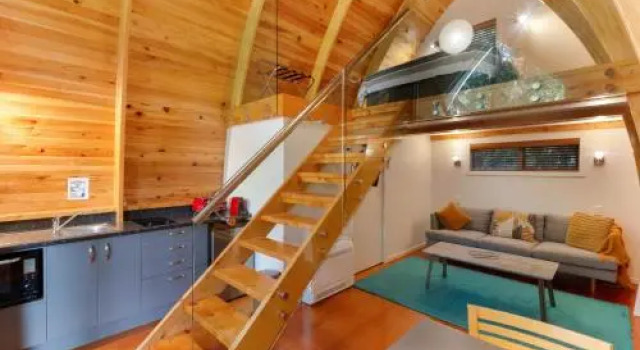 Onetangi Forrest Chalet, Забронировать Шале Коттеджи Онетанги, рядом с EcoZip Adventures, Коттедж