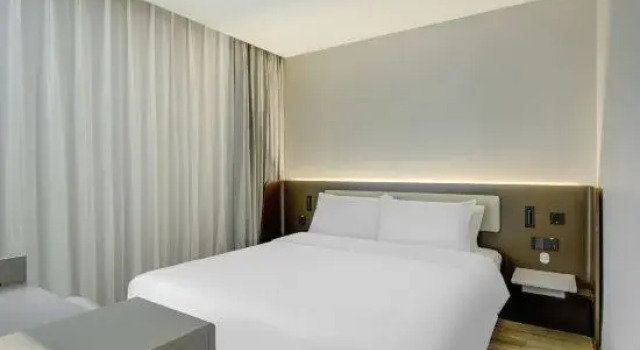 Люкс Deluxe Hanting Hotel (Zhengzhou Zhongyuan Road Municipal Government Branch)