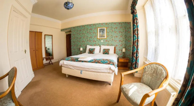 Farnley Tower Guesthouse