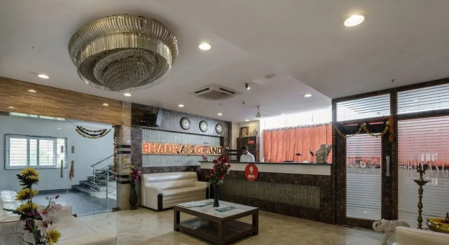 Collection O 5302 Bhadra Grand