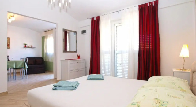 Апартаменты c 1 комнатой с балконом Apartments Nadia 1493