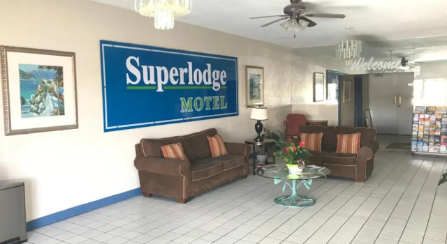 SuperLodge Motel, Rezerwuj Motel Hotele w El Paso z parkingiem, Parking