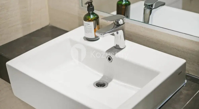 Апартаменты Meadow by Kozystay | Newly Renovated | Kebon Jeruk