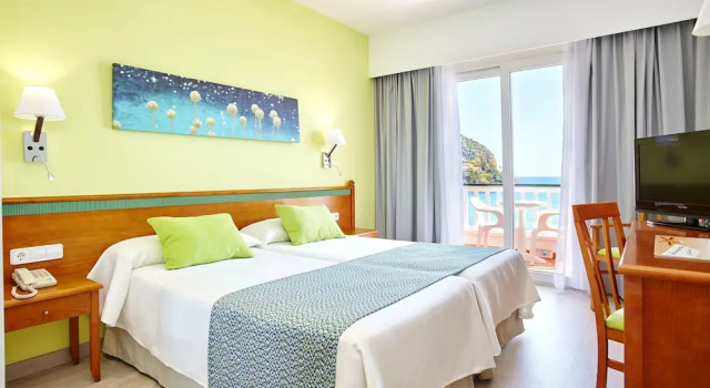 Номер Standard с видом на море Universal Hotel Laguna