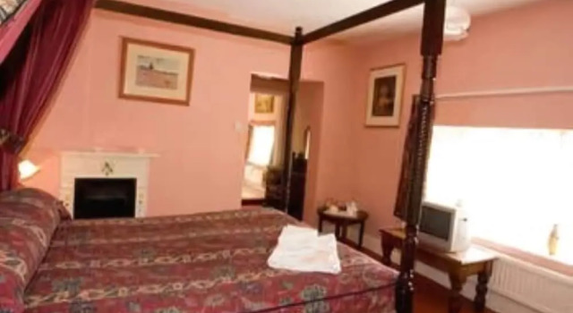 The Crown Hotel