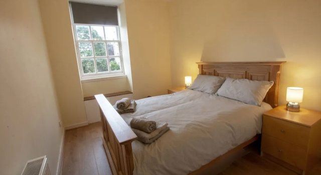 Cadell House Apt - Royal Mile, Забронировать Апартаменты/квартира Эдинбург Midlothian, рядом с Железнодорожный вокзал Эдинбург-Уэверли
