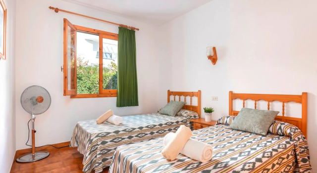 Brisa Mar 1, 2 bedroom apartment, Cala'n Bosch, Book Apartment Cala'n Bosch Menorca