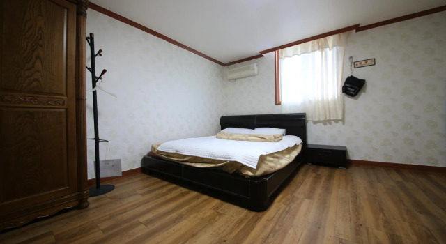 Sokcho Arirang Resortel, Boek Hotel Hotels in Gangwon-Do met parkeren, Parkeren