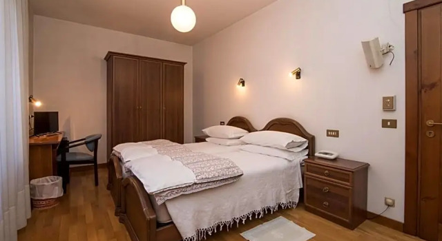 Al Sole Hotel Ristorante dal 1870, Забронировать Отель Пьеве-ди-Кадоре Кадоре