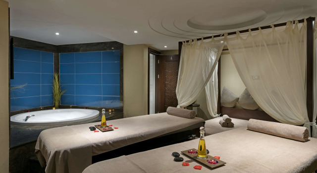 Titanic Business Kartal