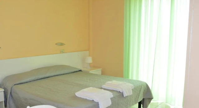 Hotel Perla, Rezervovat Hotel Hotely v Romagna s parkováním, Parkování