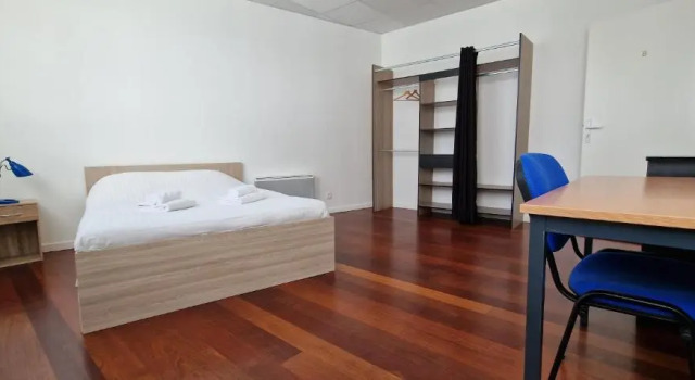 Aerouant - Maison spacieuse pour 8 personnes sur 3 étages Idéal famille entreprises, Rezerwuj Hotel Brest 