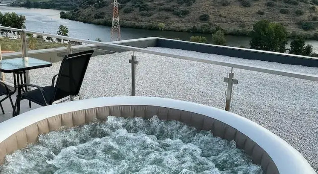 Номер Premium Douro Elegance Suites