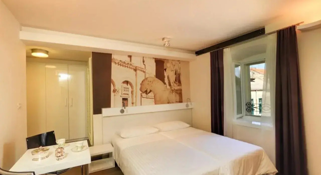 La Porta Luxury Rooms