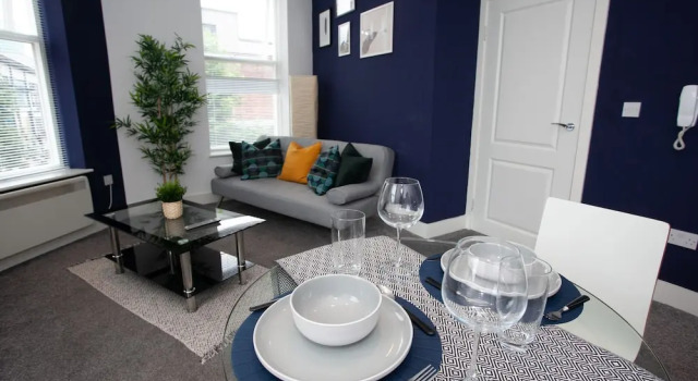Апартаменты Deluxe Cross St Boutique Apartment