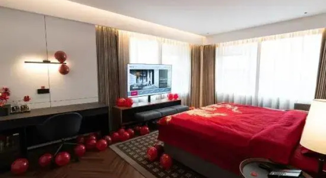 Люкс RIHA intl Hotel