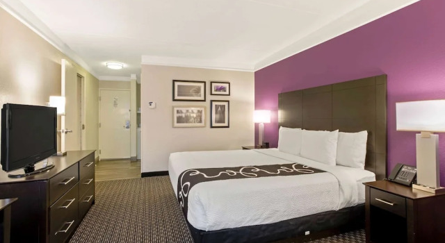 Люкс La Quinta by Wyndham Boston-Andover