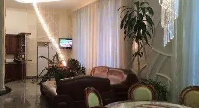 Beautiful Villa with Pool, Rezervovat Vila Chaty v Kyjev, Chalupa