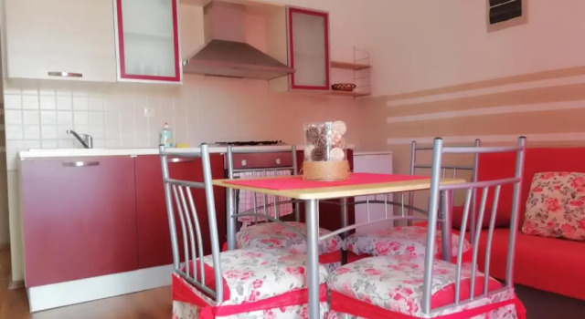 Apartments Villa Dalmatina, Забронировать Апартаменты/квартира Отели Водице с парковкой, рядом с Частный Пляж Отеля «Кристина», Парковка