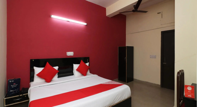 OYO 26782 Mehak Palace
