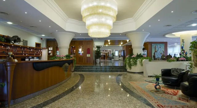 Savoy Beach Hotel & Thermal Spa
