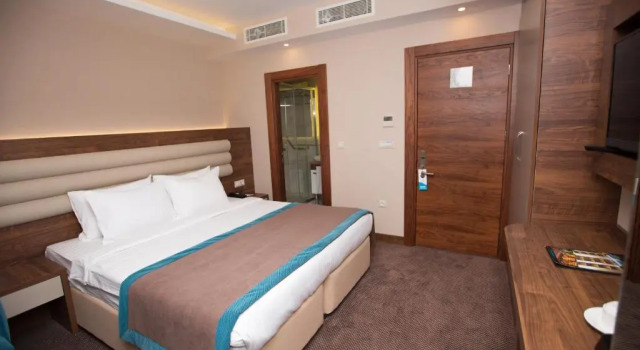 Standardowy dwuosobowy pokój Guler Park Hotel