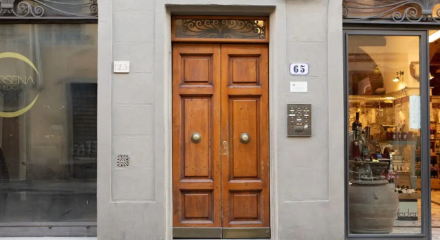 Borgo San Frediano 65, Забронировать Апартаменты/квартира Апартаменты Флоренции, рядом с Дворец Ручеллаи, Апартаменты/квартира
