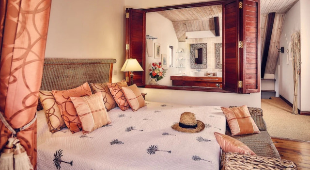 MAISON MUCUNA, pieds dans l'eau - Adults only, Book Hotel Hotels in Saint-Paul with Parking, Parking