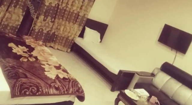 Hotel Versa Apartment and Lodges Lahore