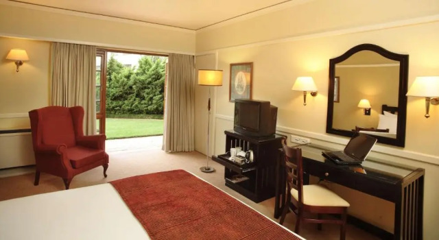 Двухместный номер Standard Southern Sun Bloemfontein