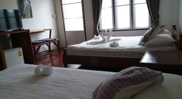 Трёхместный номер Standard с балконом и с видом на реку VANG VIENG SCK guesthouse