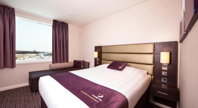 Двухместный номер Standard Premier Inn Doha Education City