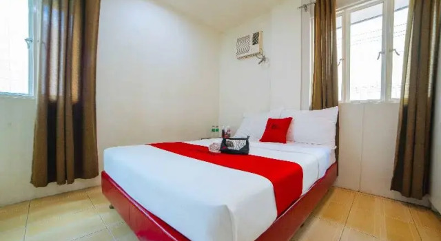 Люкс Standard RedDoorz near Walking Street Angeles City