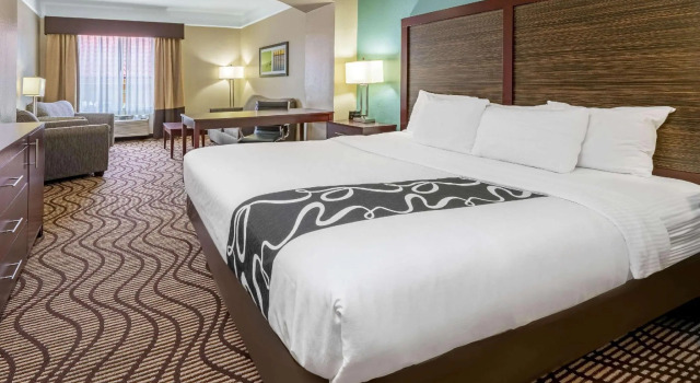 Двухместный люкс Deluxe La Quinta by Wyndham Houma