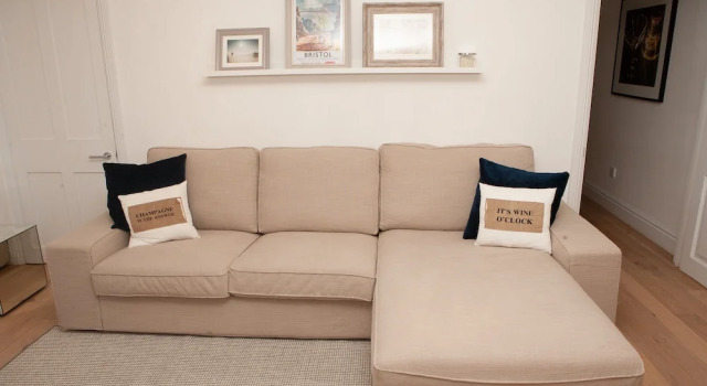2 Bedroom Apartment in Prime Clifton Location