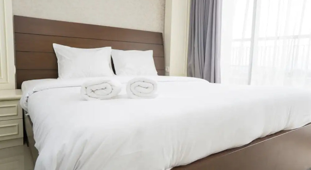 Camera Standard Luxurious 1BR Dago Suites Apartment