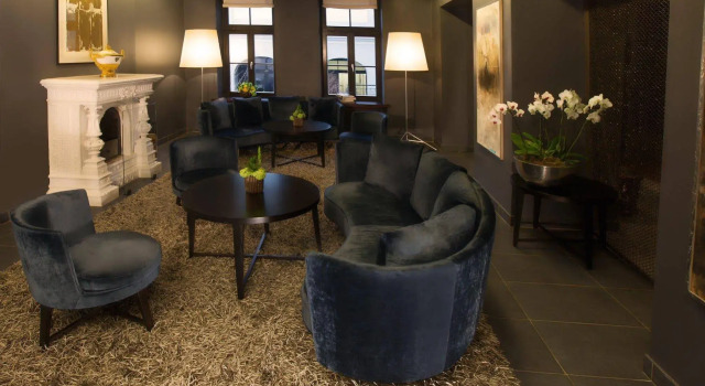 Отель Bergs Suites