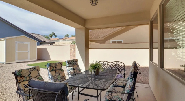 Коттедж Golf, Gamble & Get Away! Mesquite Desert Retreat