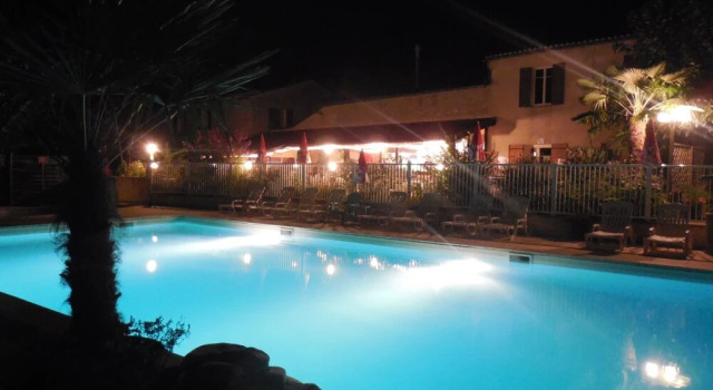 La Rivière Fleurie - Gîte, Prenota Hotel Saint-Antoine-de-Breuilh Red Perigord