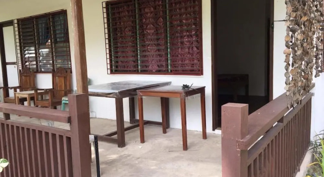 Кровать в общем номере Balay Cuyonon Eco Lodge