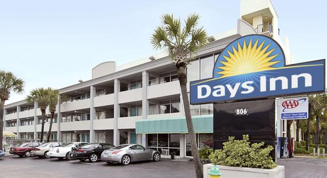 Days Inn by Wyndham Myrtle Beach-Grand Strand, Забронировать Отель Отели Южной Каролины с бассейном, Бассейн
