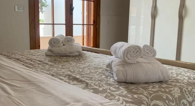 A 2 passi dal porto apartment, Book Apartment Hotels in Sicily with Parking, Parking