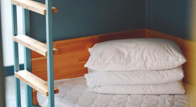 Metro Hub Hostel