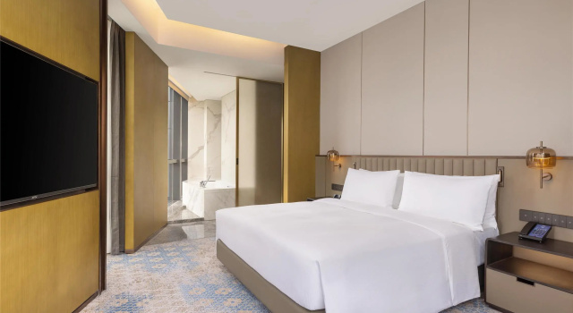 Люкс Deluxe Hilton Shaoxing Hotel And Residences
