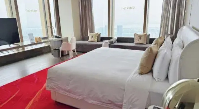 Deluxe Suite G Hotel