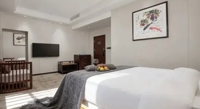 Люкс Ramada Encore by Wyndham Linqu Downtown