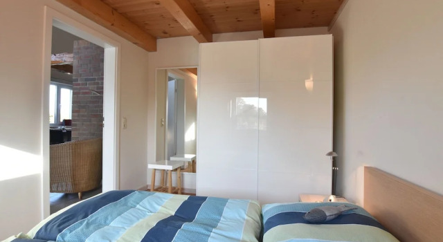Modern Holiday Home in Ribnitz-damgarten Amidst Forest, Забронировать Отель Рибниц-Дамгартен 