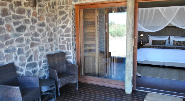 Люкс с балконом Tutwa Desert Lodge