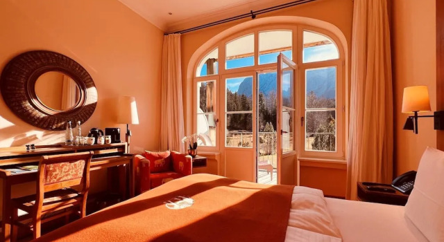 Двухместный номер Deluxe с балконом Schloss Elmau Luxury Spa Retreat & Cultural Hideaway