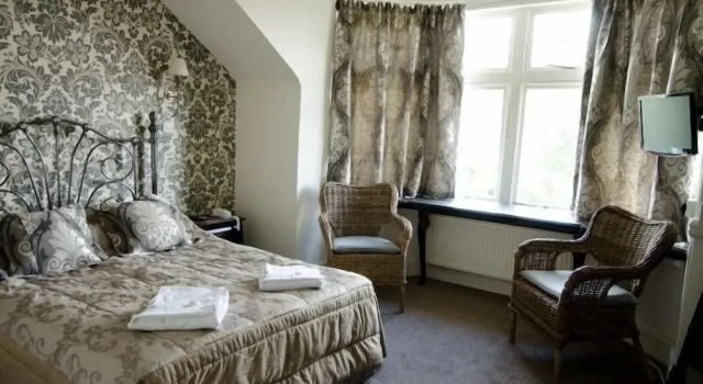 Glendale Hotel, Забронировать Отель Пенарт 